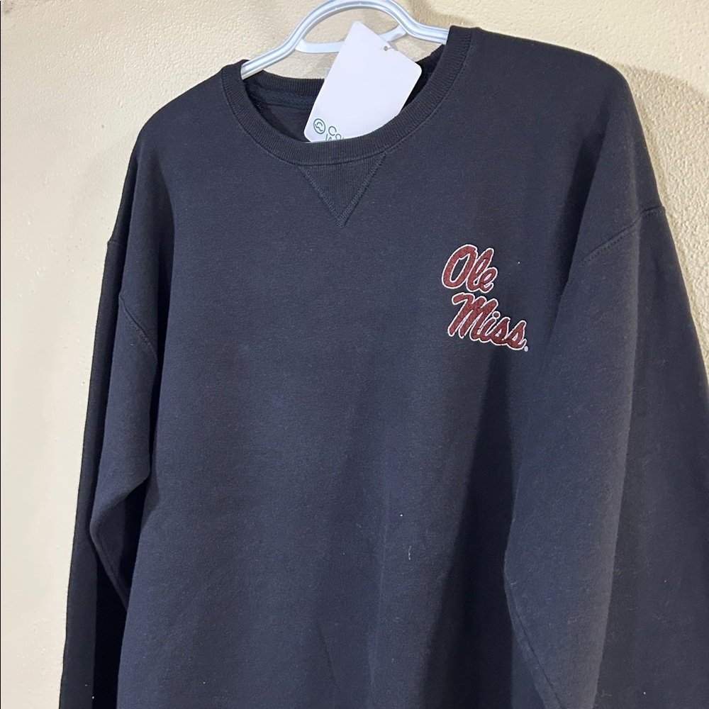 Good Looking Ole Miss, Printed Front & Back, Men’s Medium, NWT - Picture 3 of 6